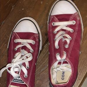 Girls Burgundy Converse